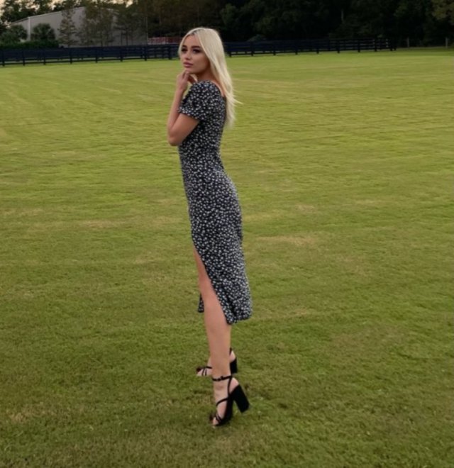 Julia, 25, Санни-Айлс-Бич - "РусДэйт"